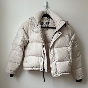 Aritzia Supper Puff Jacket